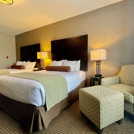 Best Western Plus Okotoks Inn&Suites Extérieur photo