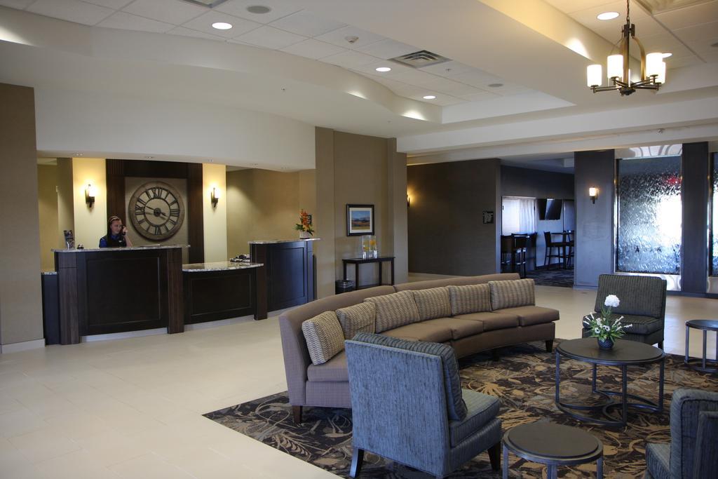 Best Western Plus Okotoks Inn&Suites Extérieur photo