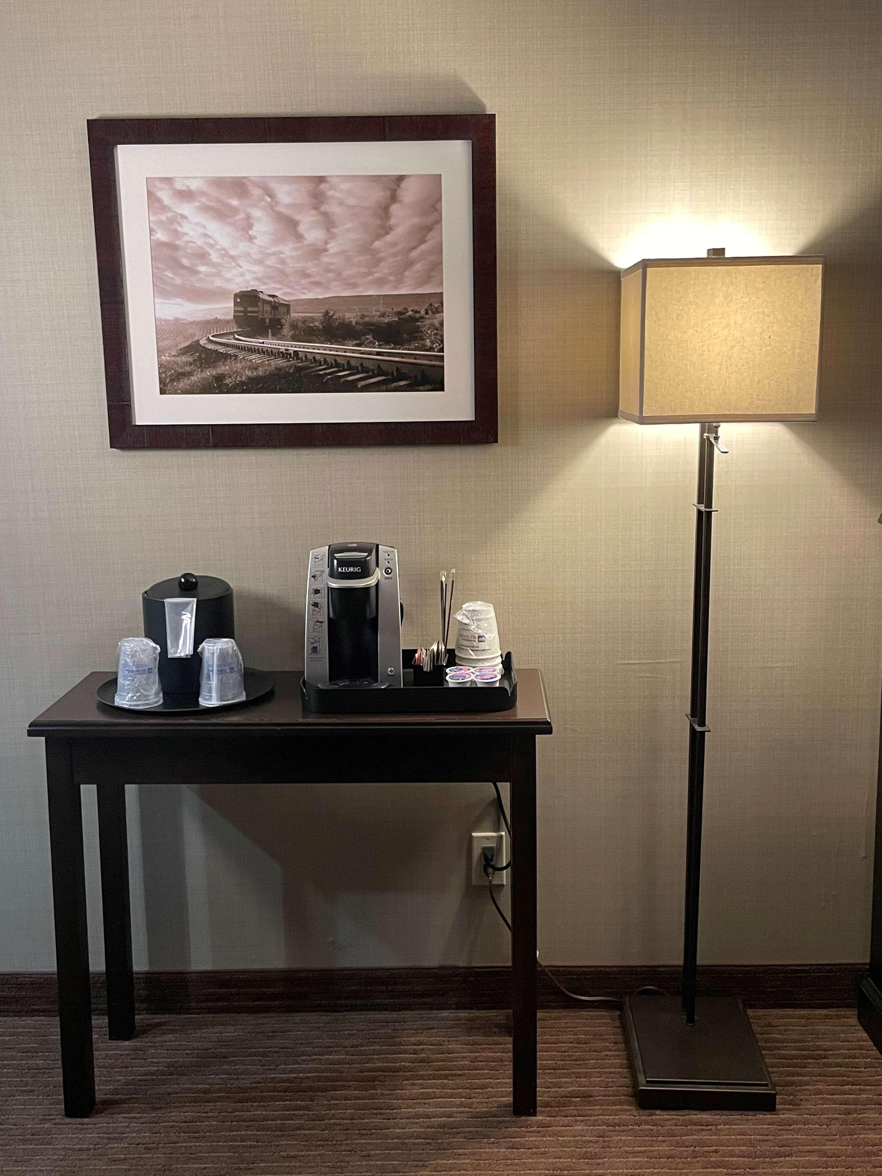 Best Western Plus Okotoks Inn&Suites Extérieur photo